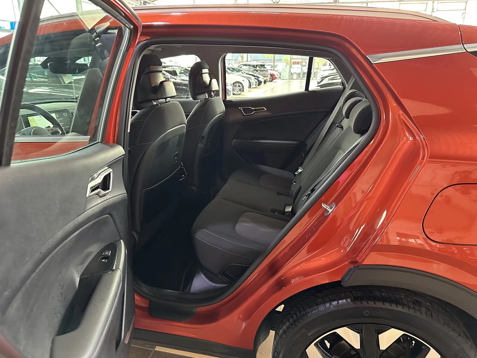 Kia Sportage PHEV/265HP/4WD/AHK/NAVI/CAM/LED/CPLAY/553g | Mobile.bg   16