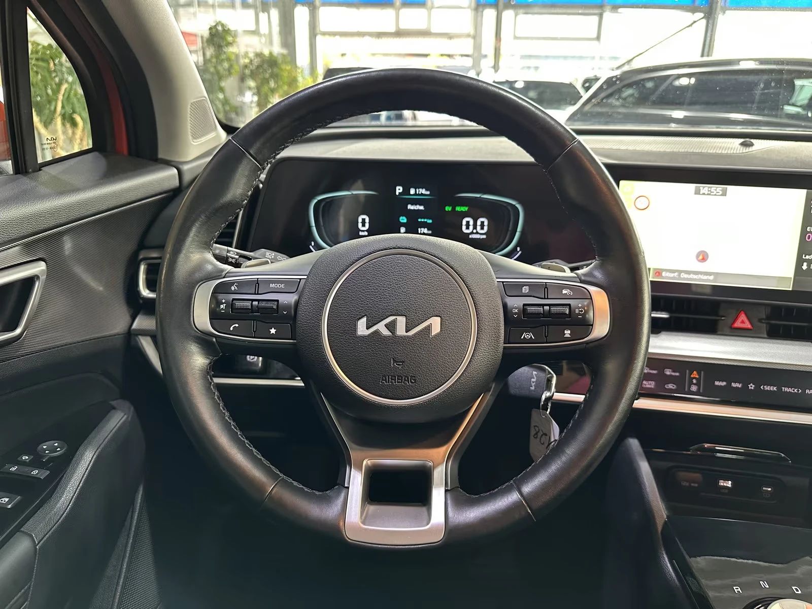 Kia Sportage PHEV/265HP/4WD/AHK/NAVI/CAM/LED/CPLAY/553g | Mobile.bg   11