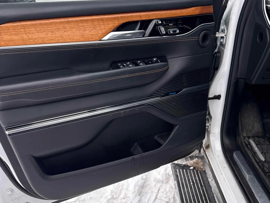 Jeep Grand Wagoneer * Series III * CARFAX * ЦЕНА ДО БГ - изображение 10