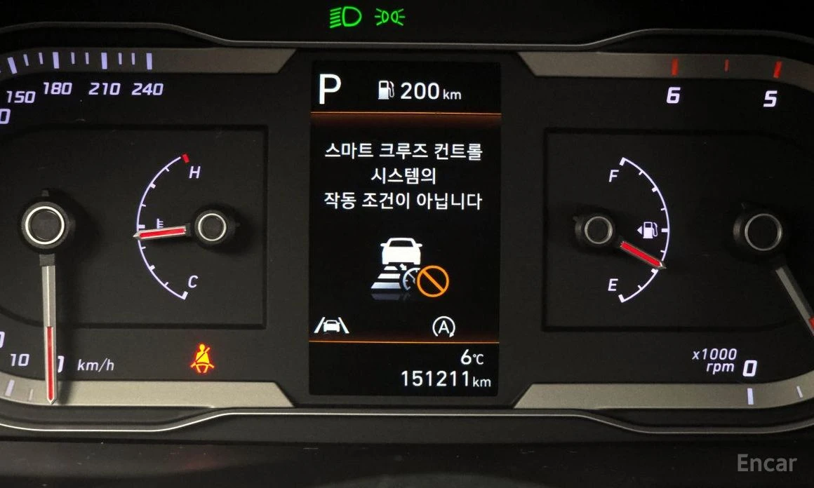 Hyundai Tucson КОЖА* ДИСТРОНИК* СЛЕДЕНЕ НА ЛЕНТИ, снимка 17 - Автомобили и джипове - 53979050