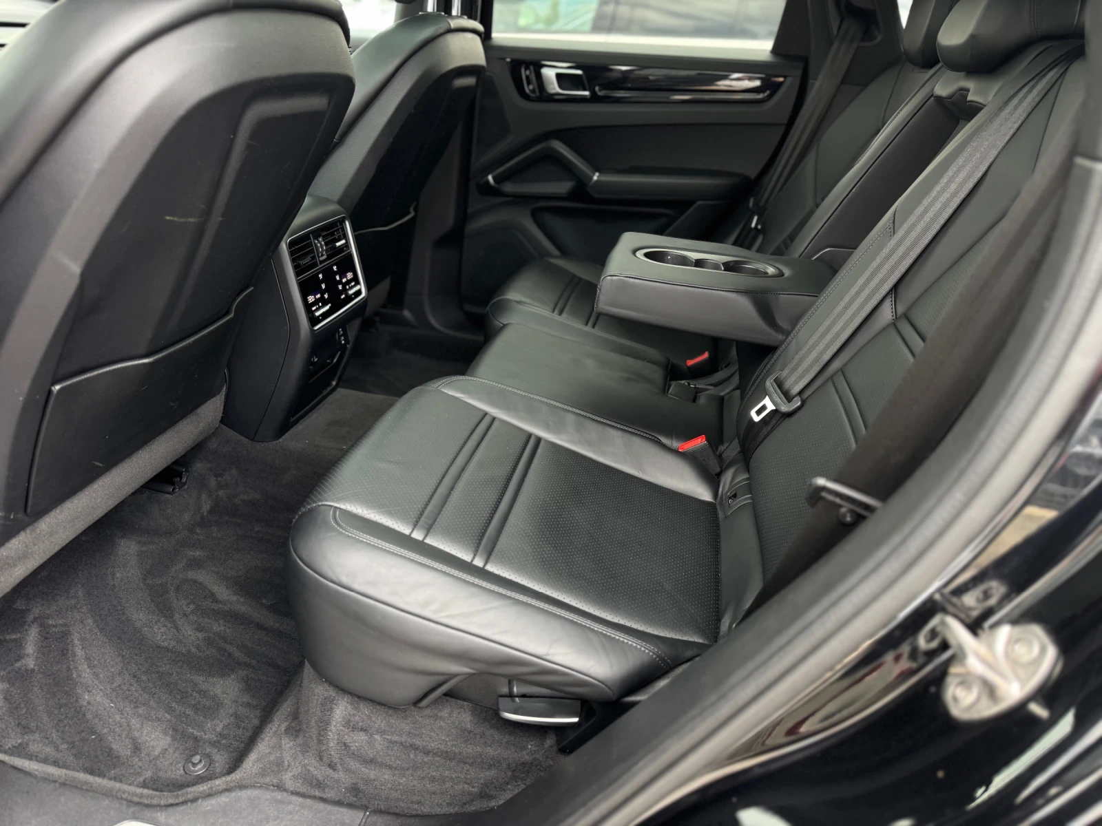 Porsche Cayenne COUPE E-HYBRID, снимка 10 - Автомобили и джипове - 54147889