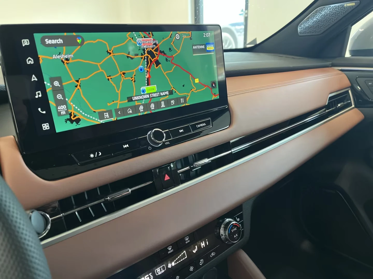 Mitsubishi Outlander 2.4PHEV/306HP/TOP LUXURY/PANO/360/HUD/YAMAHA/201h, снимка 14 - Автомобили и джипове - 54359734