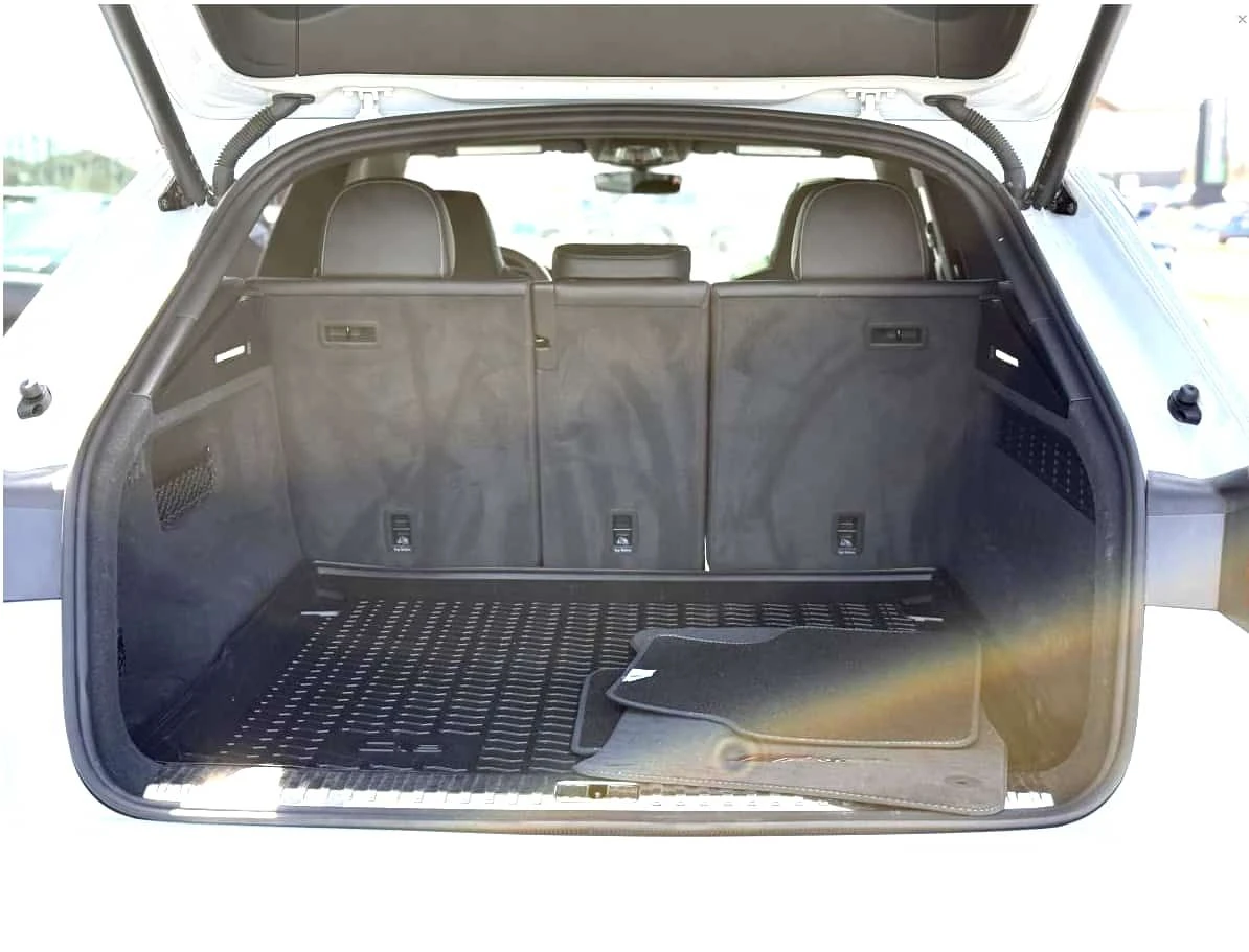 Audi RSQ8  FULL | LOW KM | MATRIX | B&O , снимка 9 - Автомобили и джипове - 54959120