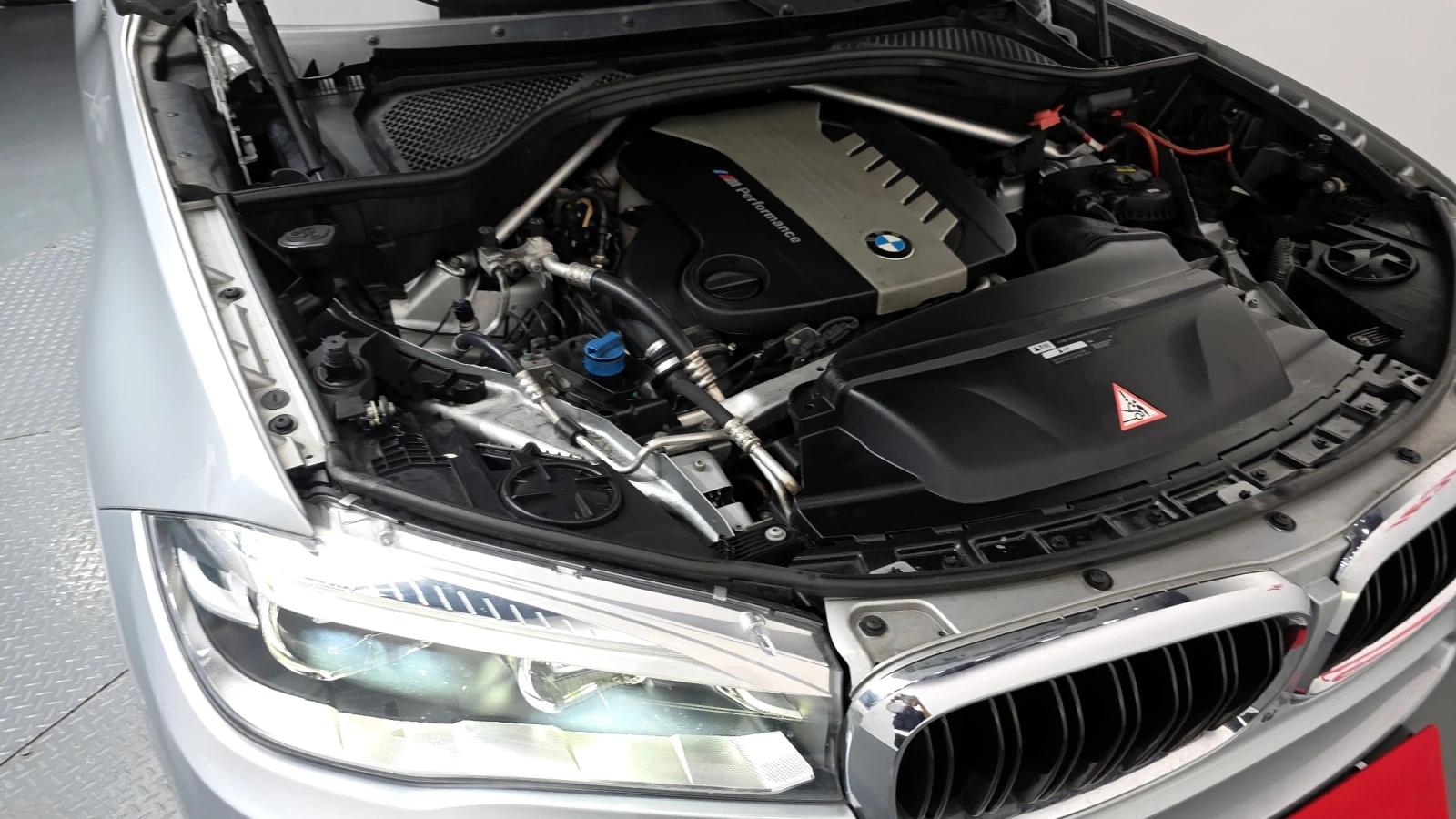 BMW X5 | B&O | HUD | 360 | ПАНОРАМА | , снимка 4 - Автомобили и джипове - 55073472