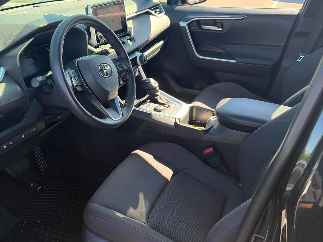 Toyota Rav4 * AWD * CARFAX * ЦЕНА ДО БГ, снимка 11 - Автомобили и джипове - 55245576