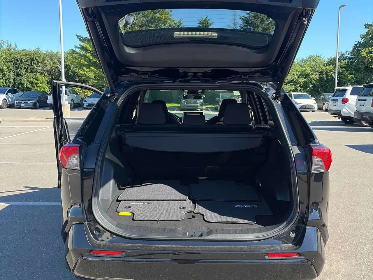 Toyota Rav4 * AWD * CARFAX * ЦЕНА ДО БГ, снимка 12 - Автомобили и джипове - 55245576