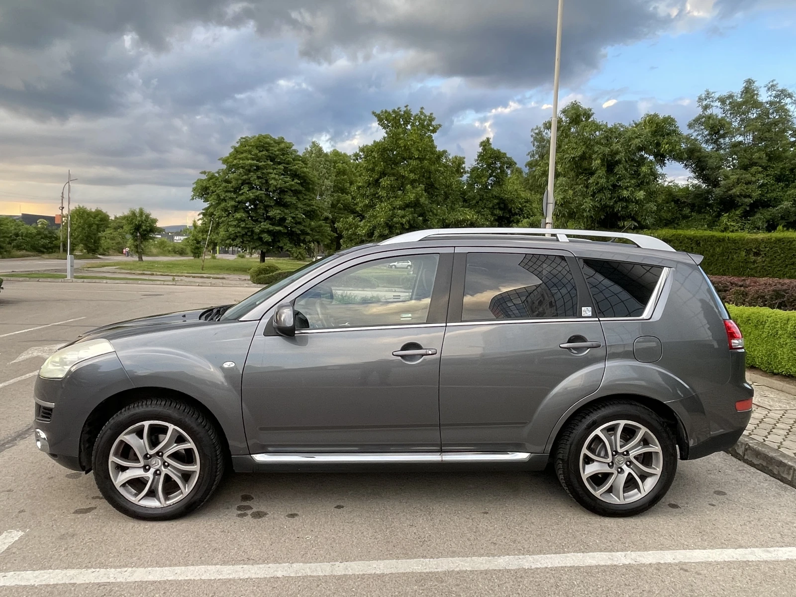 Citroen C-Crosser, снимка 3 - Автомобили и джипове - 55390027