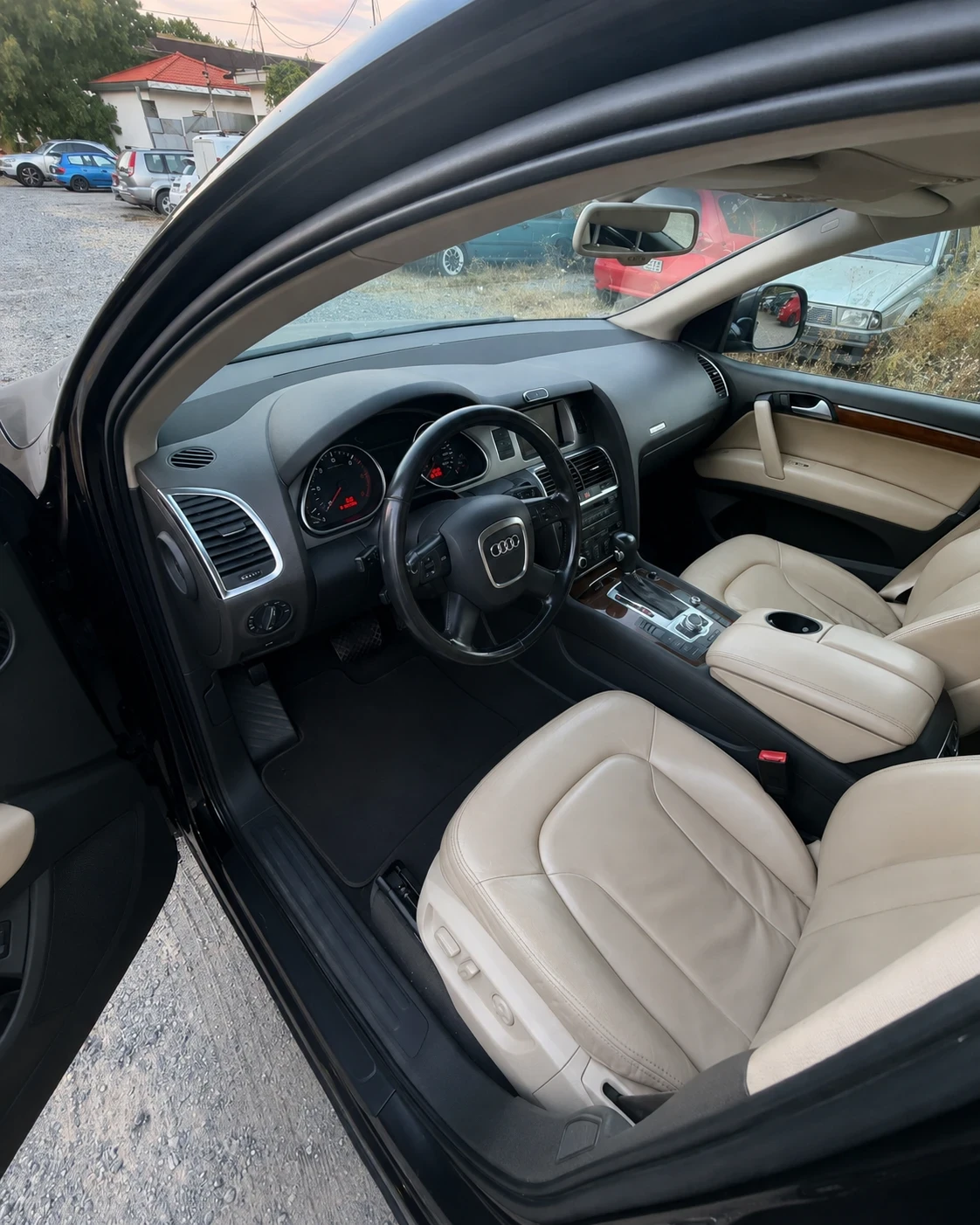 Audi Q7 3.0 TDI Без прехвърляне, снимка 3 - Автомобили и джипове - 55851359