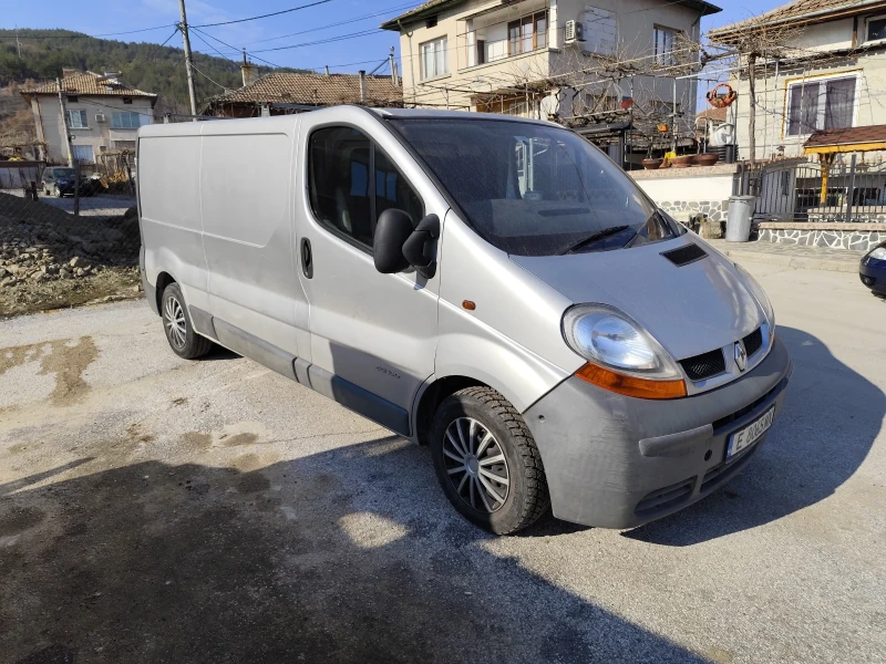 Renault Trafic 1.9dci, снимка 2 - Бусове и автобуси - 49100326