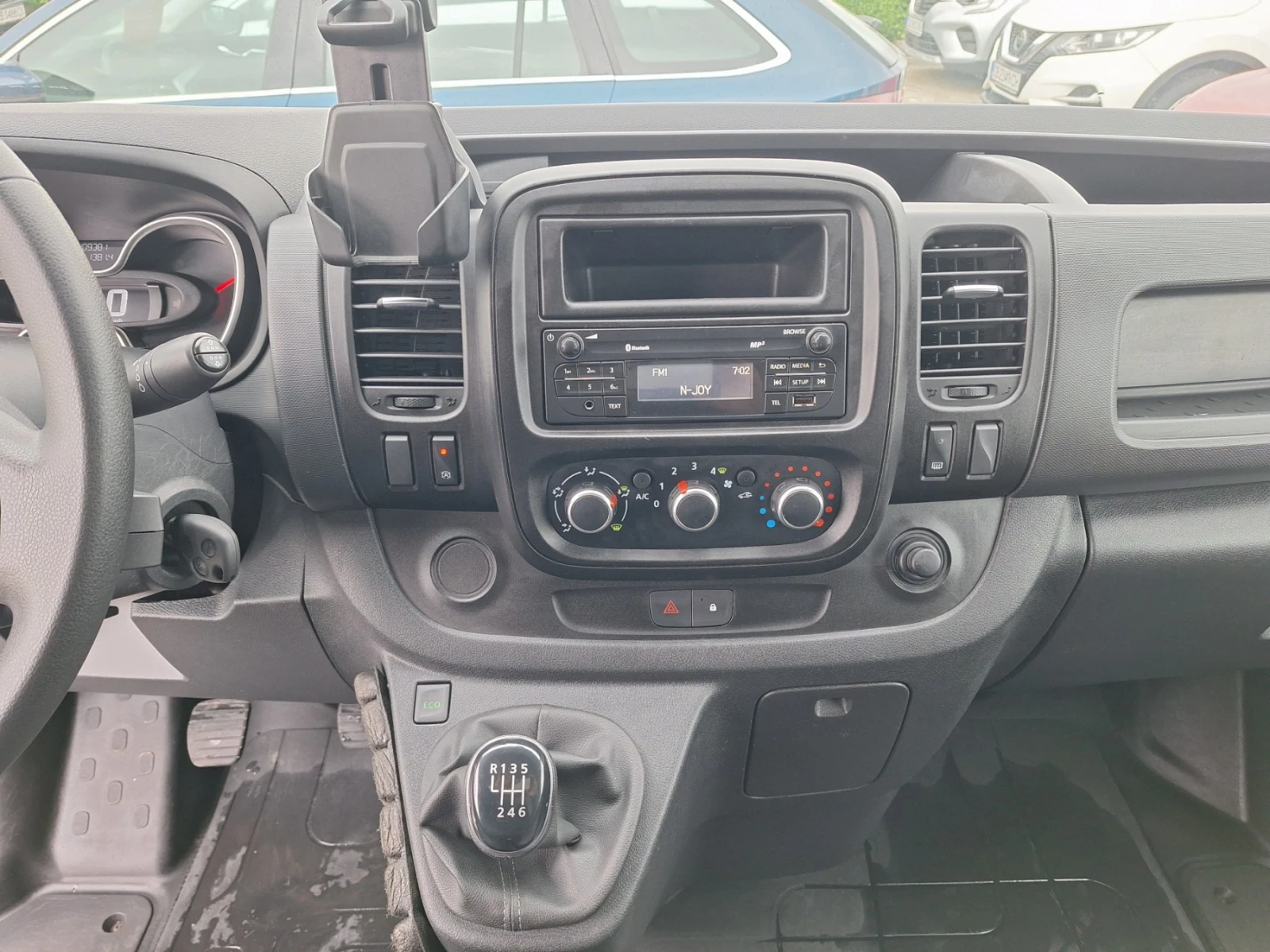 Renault Trafic 2.0dCi/120к.с/L1H1 - изображение 9