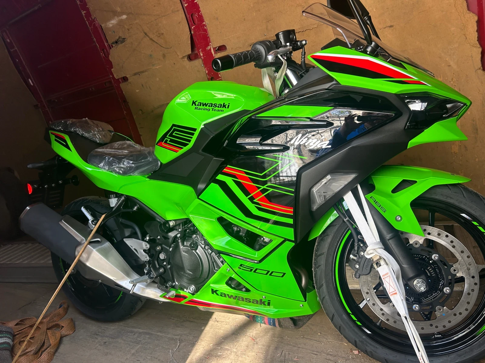 Kawasaki Ninja 500 SE ABS - изображение 2