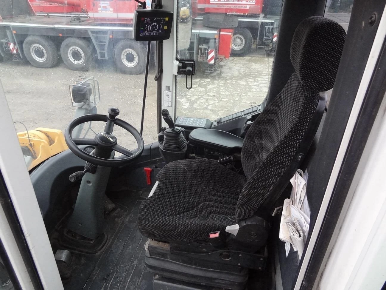   Liebherr 546  | Mobile.bg   11