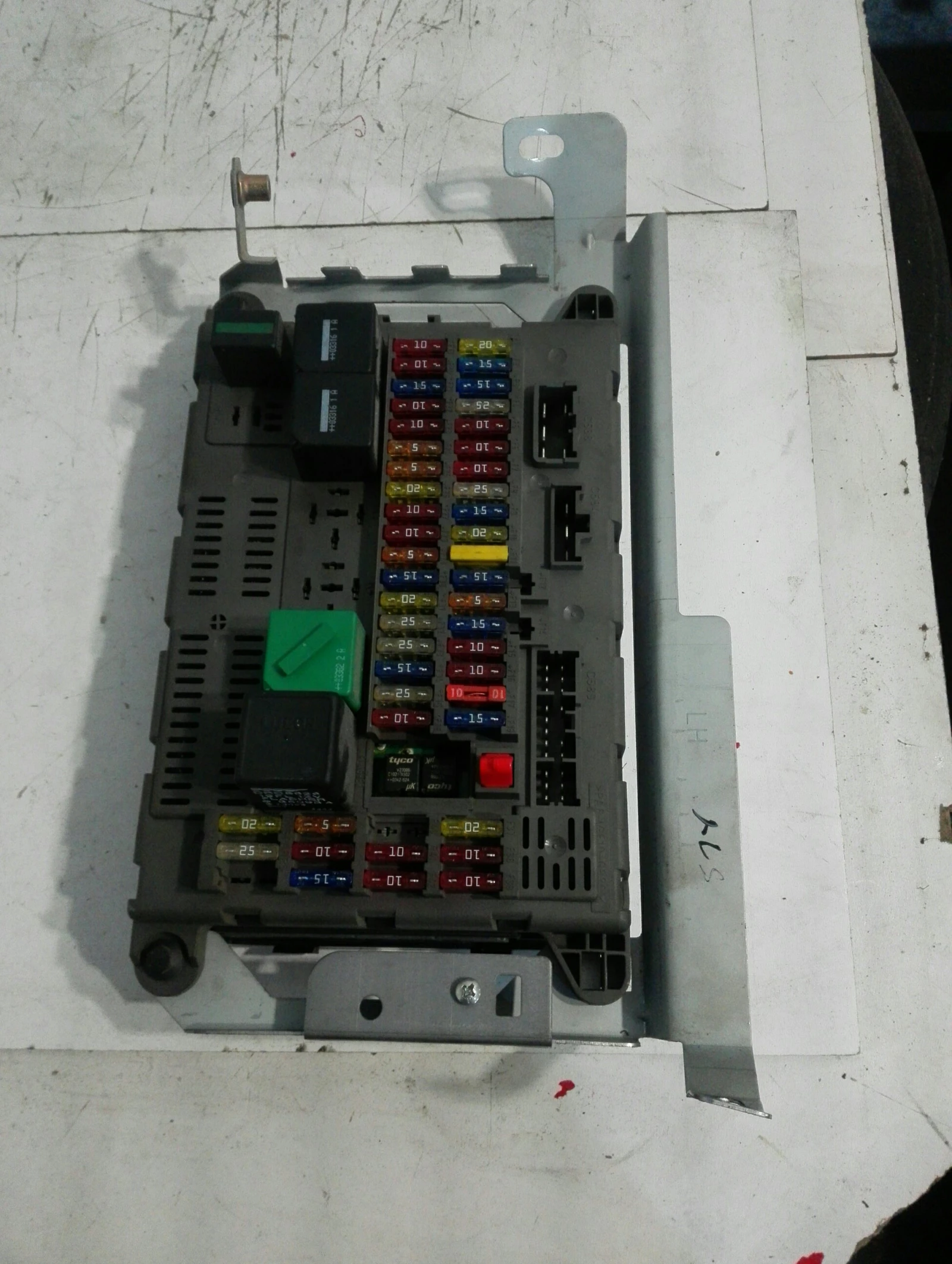 ������� ����� ��� (bsi) ���� ����� ��������� ��4 | Mobile.bg � ����������� 1