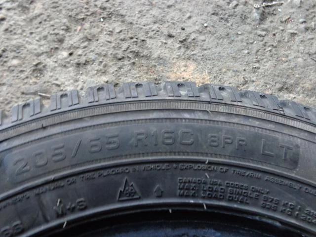 Гуми Зимни 205/65R16, снимка 10 - Гуми и джанти - 16653000