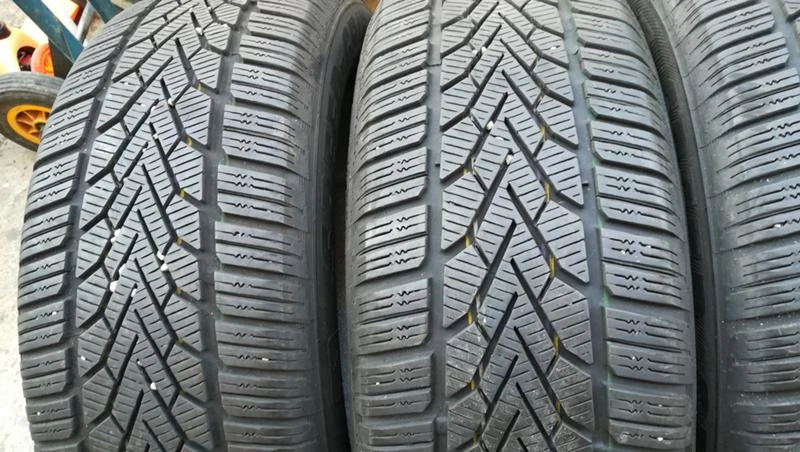 Гуми Зимни 215/60R16, снимка 3 - Гуми и джанти - 26741106