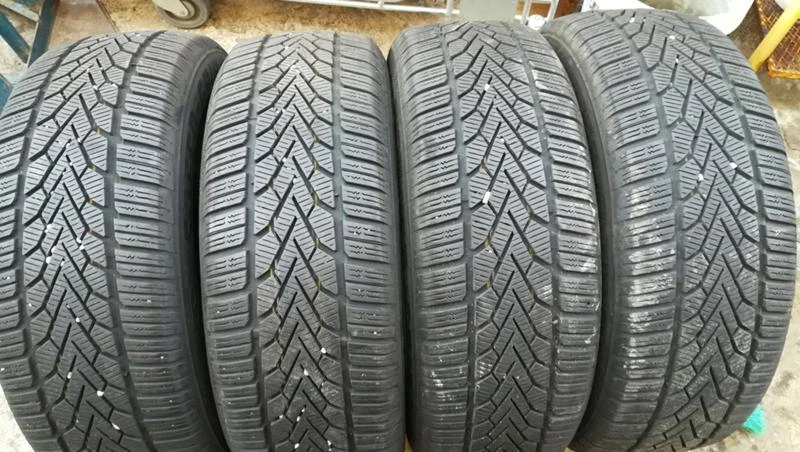 Гуми Зимни 215/60R16, снимка 1 - Гуми и джанти - 26741106