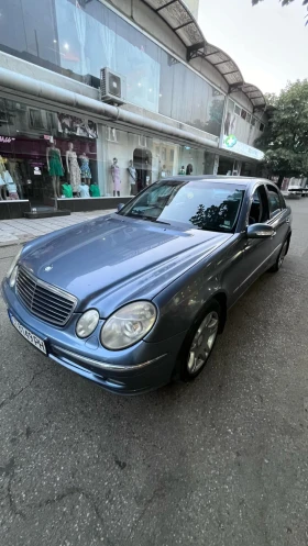 Mercedes-Benz E 320, снимка 4