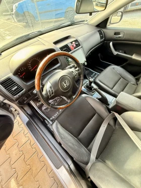 Honda Accord Обслужена* Нави* Топ Състояние* Бартер*  - 3456 € / 6759.35 лв. - 81277144 15