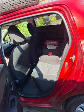 Toyota Yaris - 2000 € / 3911.66 лв. - 64428610 6