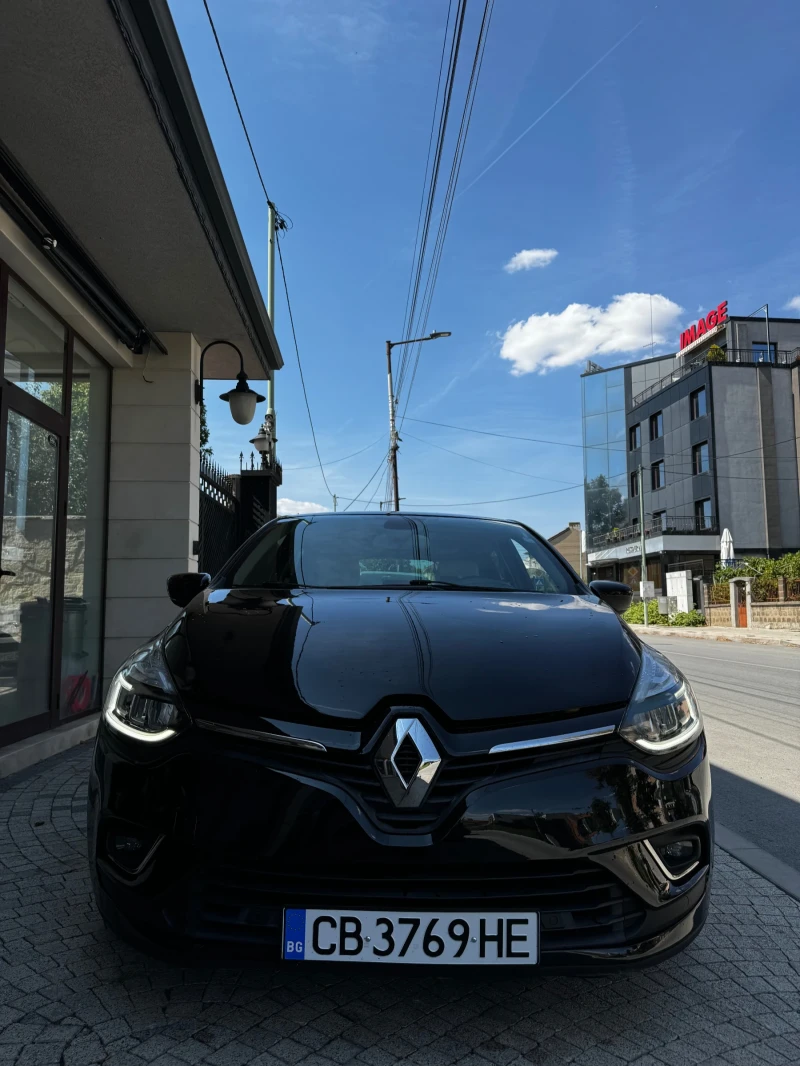 Renault Clio, снимка 1 - Автомобили и джипове - 47010670