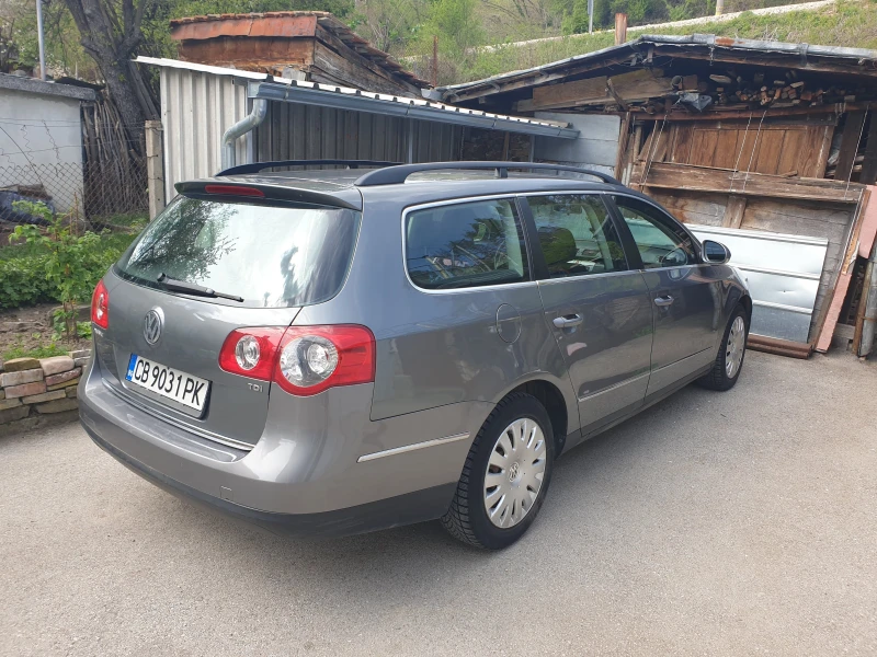 VW Passat, снимка 2 - Автомобили и джипове - 47523052