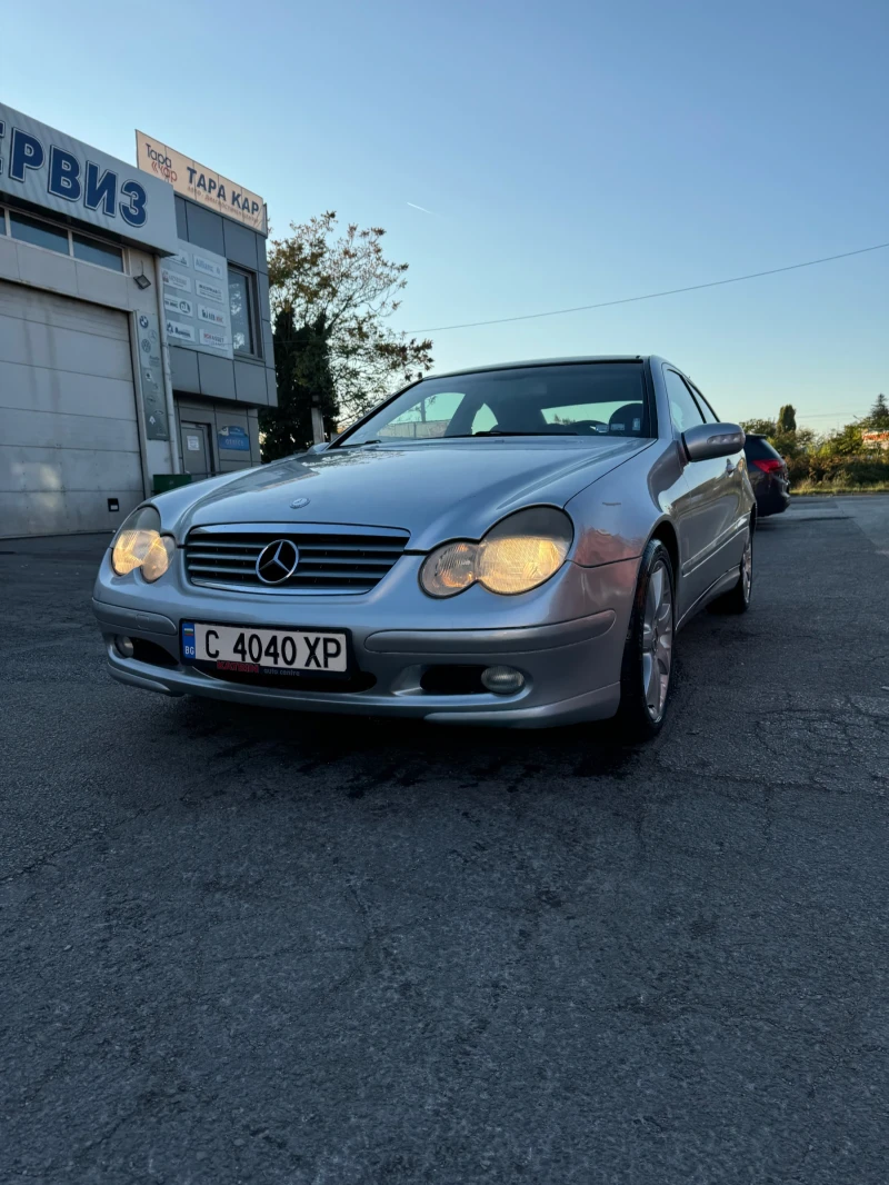 Mercedes-Benz C 180 Kompressor, снимка 7 - Автомобили и джипове - 47644171