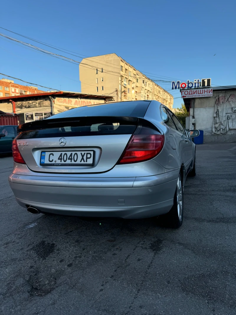 Mercedes-Benz C 180 Kompressor, снимка 3 - Автомобили и джипове - 47644171