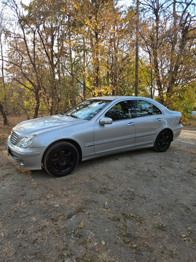 Mercedes-Benz C 220 CDI 220, снимка 6 - Автомобили и джипове - 47792635