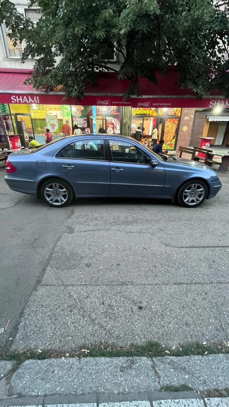 Mercedes-Benz E 320, снимка 2 - Автомобили и джипове - 48271130