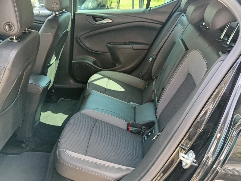 Opel Astra 1.5crdi Нави Камера, снимка 9 - Автомобили и джипове - 51501559