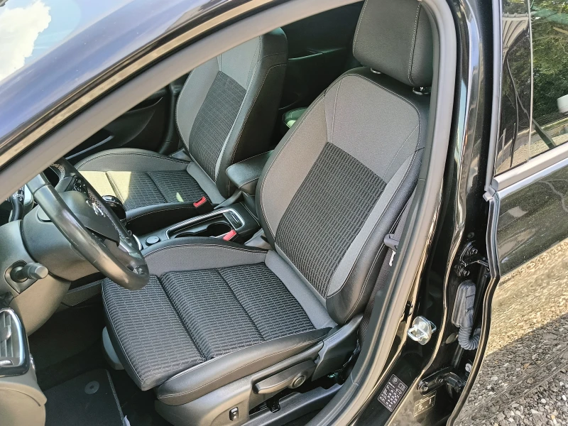 Opel Astra 1.5crdi Нави Камера, снимка 7 - Автомобили и джипове - 51501559