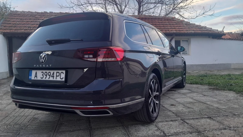 VW Passat 2.0TDI Elegance 150кс Digital Distr LED Кожа , снимка 12 - Автомобили и джипове - 51663329