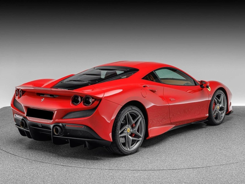 Ferrari F8 TRIBUTO/ COUPE/ CARBON/ CERAMIC/ 360 CAMERA/, снимка 7 - Автомобили и джипове - 52233465