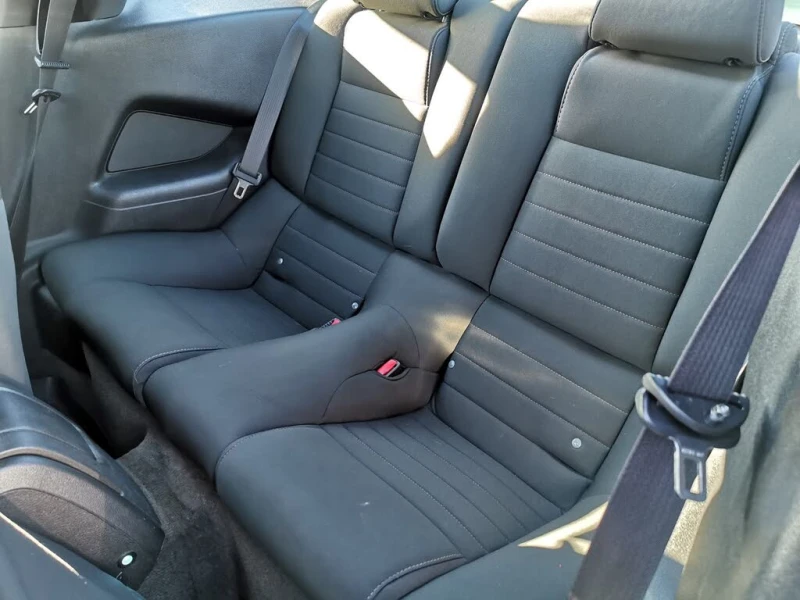 Ford Mustang V6* Coupe* RWDАвтоКредит* (ЦЕНА ДО БГ), снимка 10 - Автомобили и джипове - 52619832