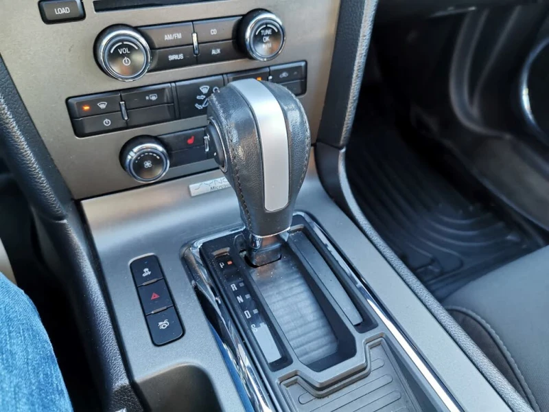 Ford Mustang V6* Coupe* RWDАвтоКредит* (ЦЕНА ДО БГ), снимка 15 - Автомобили и джипове - 52619832