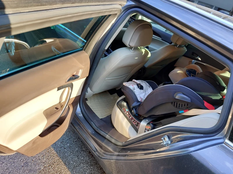 Opel Insignia, снимка 5 - Автомобили и джипове - 52920799