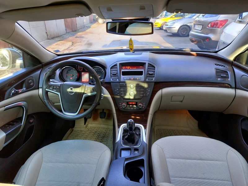 Opel Insignia, снимка 6 - Автомобили и джипове - 52920799