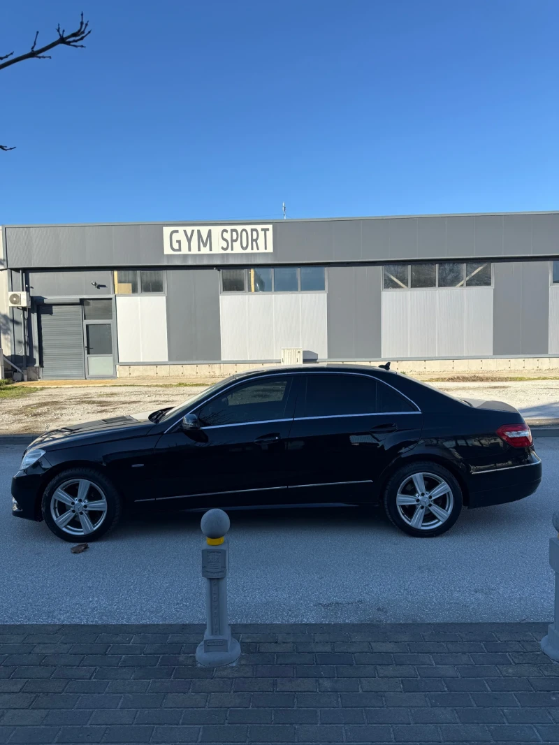 Mercedes-Benz E 350 AirMatic Harman Kardon, снимка 2 - Автомобили и джипове - 52965259