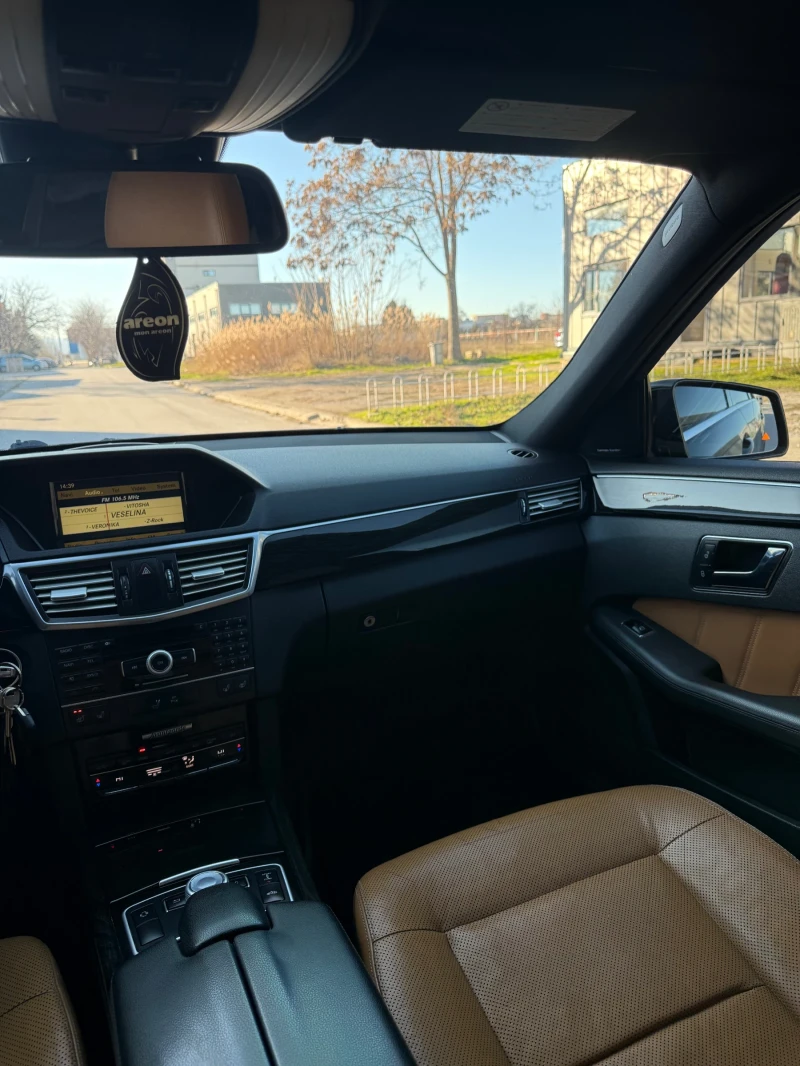 Mercedes-Benz E 350 AirMatic Harman Kardon, снимка 11 - Автомобили и джипове - 52965259