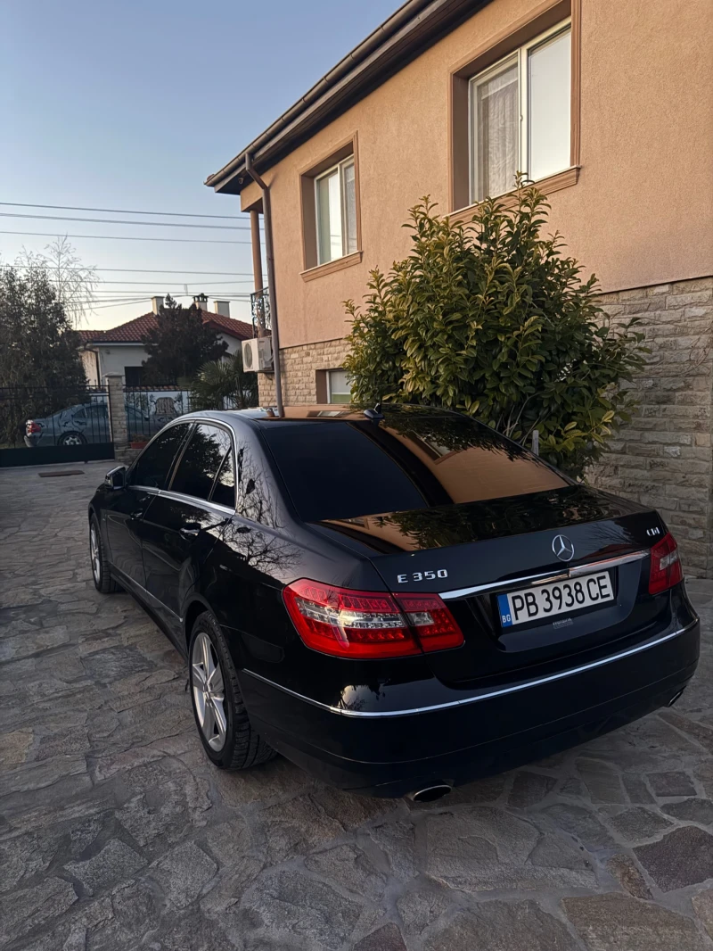 Mercedes-Benz E 350 AirMatic Harman Kardon, снимка 13 - Автомобили и джипове - 52965259