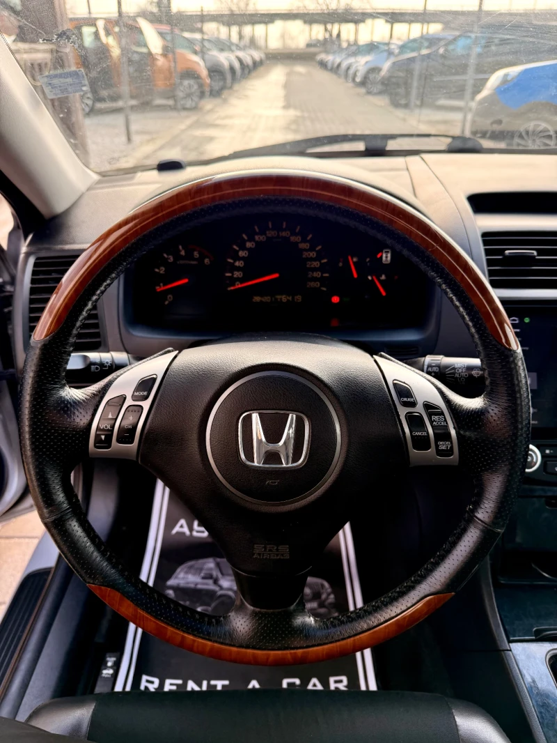 Honda Accord Обслужена* Нави* Топ Състояние* Бартер* , снимка 13 - Автомобили и джипове - 53011862