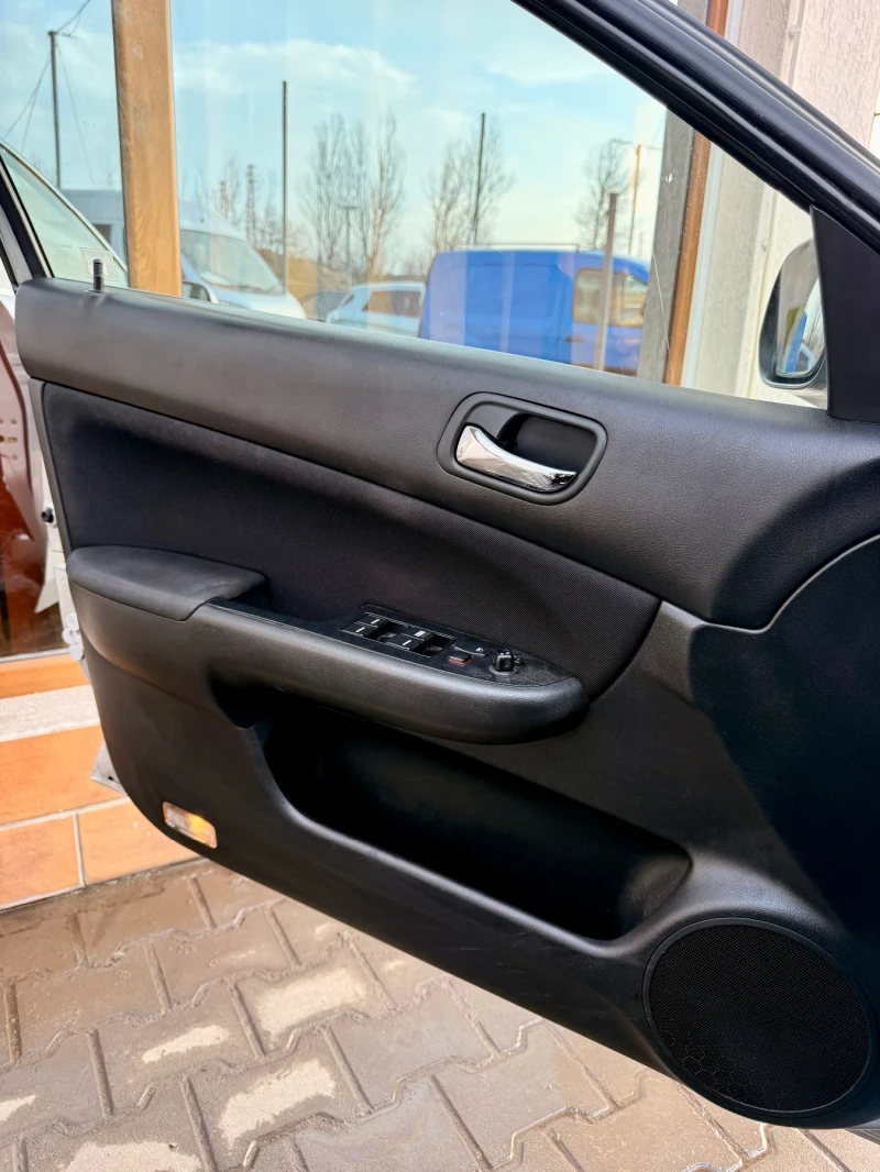 Honda Accord Обслужена* Нави* Топ Състояние* Бартер* , снимка 14 - Автомобили и джипове - 53011862