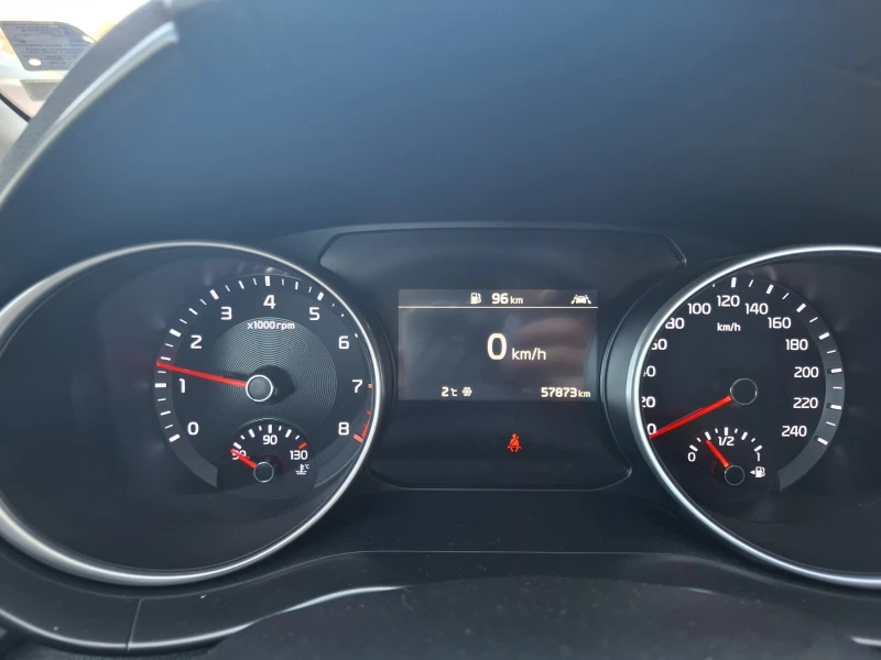 Kia XCeed 1.5 T-gdi Гаранция, снимка 10 - Автомобили и джипове - 53177401
