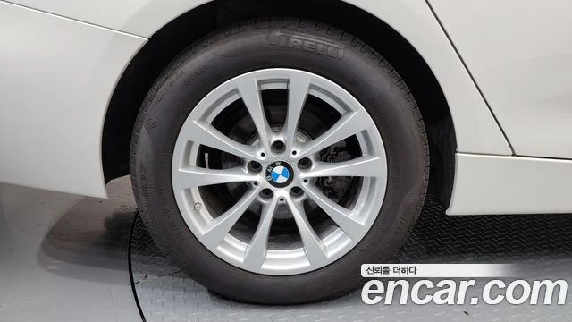 BMW 320 HEAD-UP * 2 ����� * ��������� ���� �� �� | Mobile.bg � ����������� 5