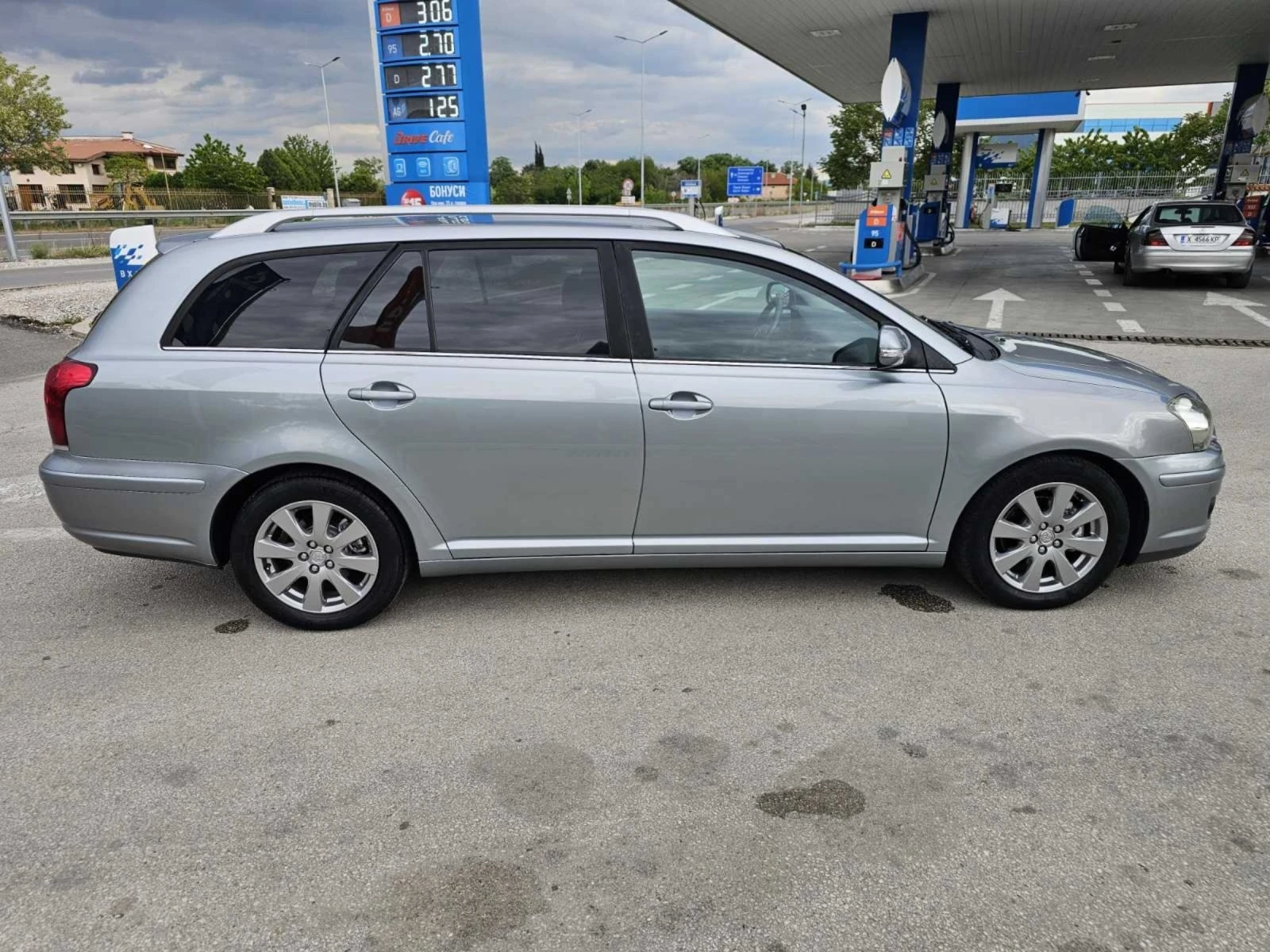 Toyota Avensis 1.8/NAVI/KLIMATRONIK/FACELIFT - изображение 7