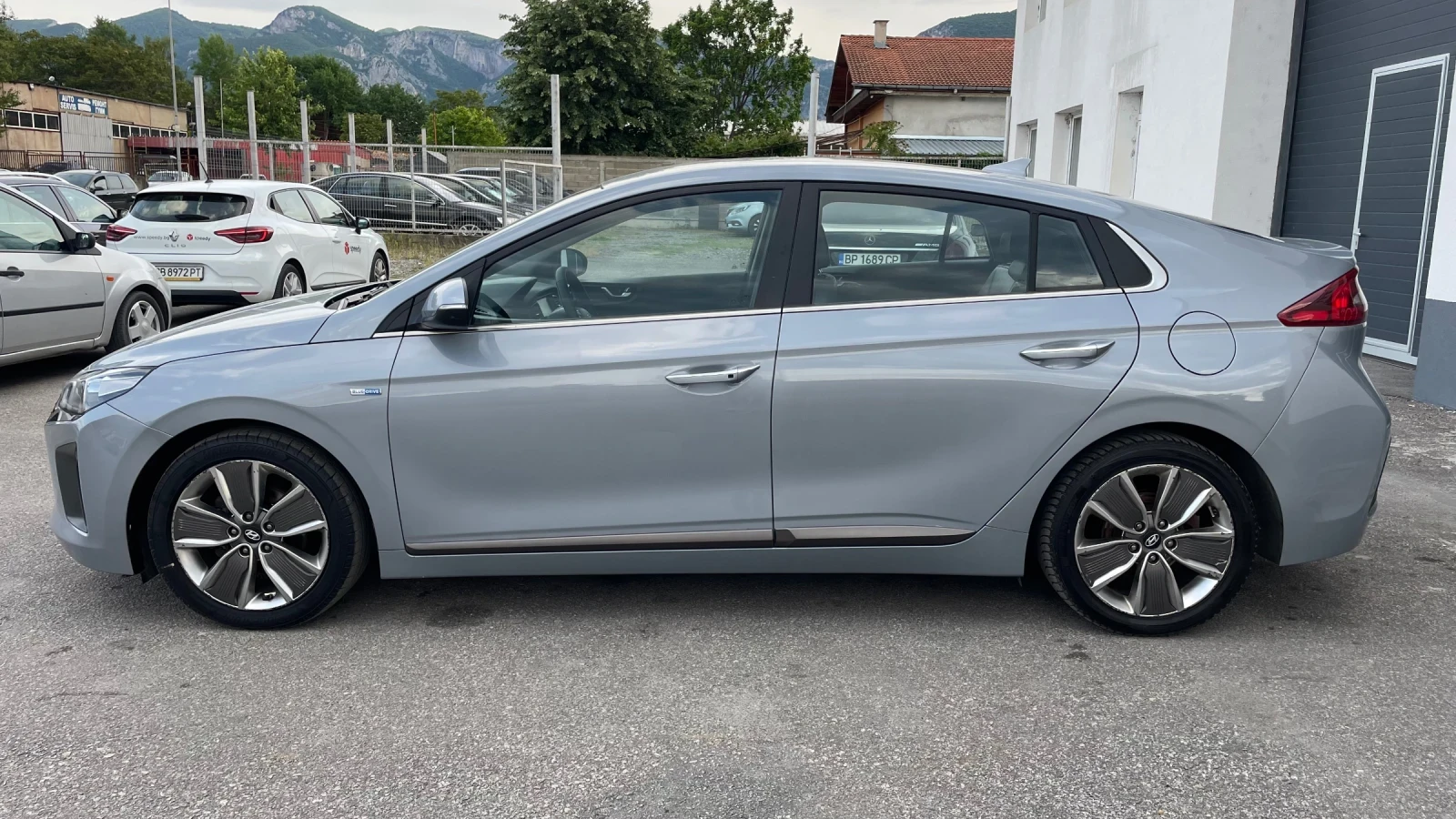 Hyundai Ioniq 1.6 HIBRID - изображение 4
