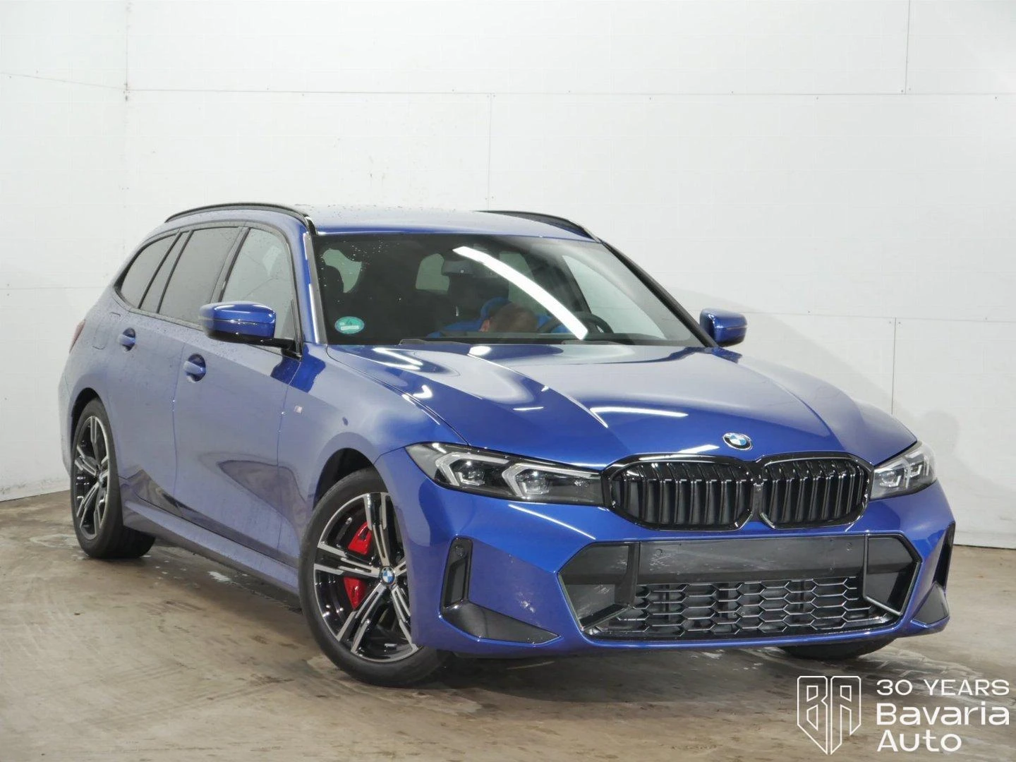 BMW 318  i Touring M Sport Paket - изображение 4