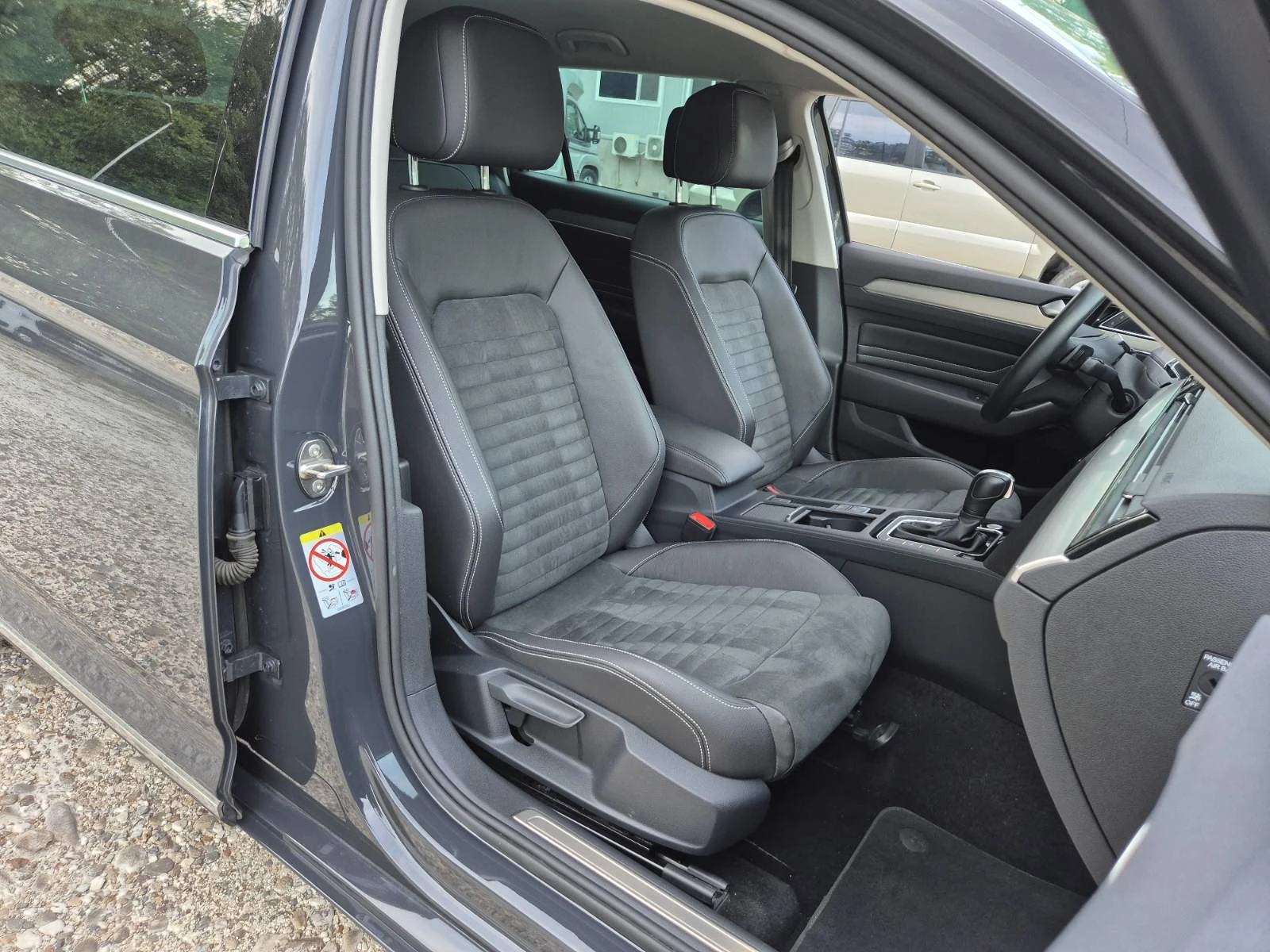 VW Passat 2.0TDI Elegance 150 Digital Distr LED   | Mobile.bg   12