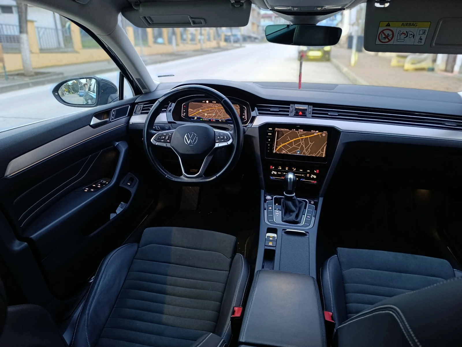 VW Passat 2.0TDI Elegance 150�� Digital Distr LED ����  | Mobile.bg � ����������� 2