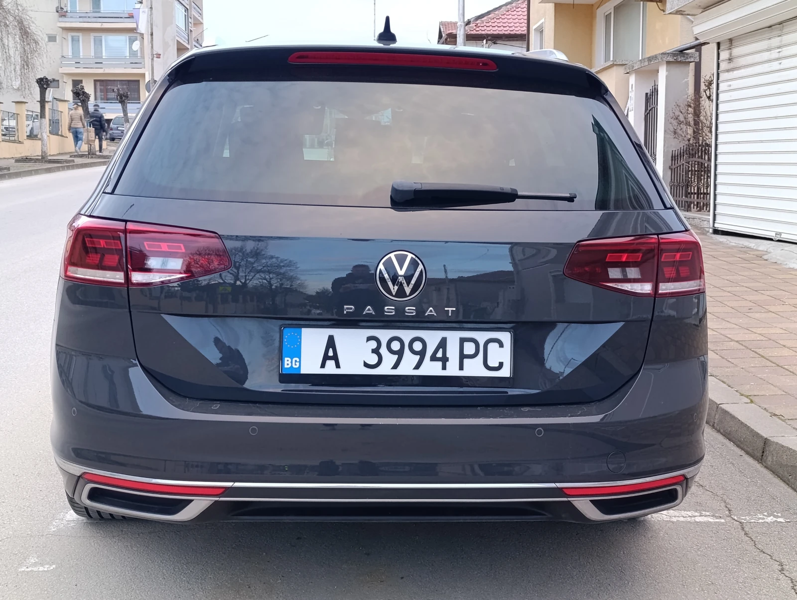 VW Passat 2.0TDI Elegance 150�� Digital Distr LED ����  | Mobile.bg � ����������� 10